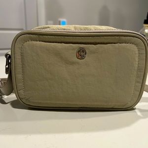 Lululemon CrossBody Camera Bag